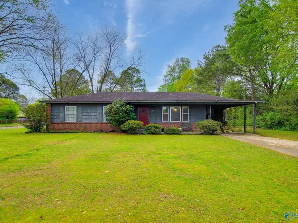 701 Eleanor Dr SW, Decatur, AL 35601