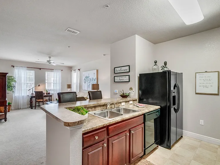 Victoria Park Apartments — Photo 20