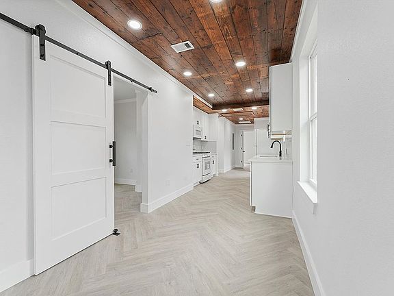 5th image of 5123 Avenue L