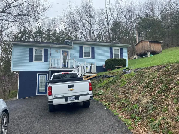 103 Ronnie St, Cedar Bluff, VA 24609