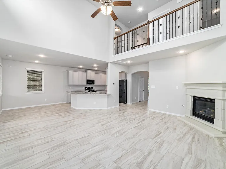 4919 Valley White Oak Ln — Photo 5
