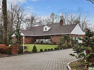 39 Colonial Dr, Huntington, NY 11743