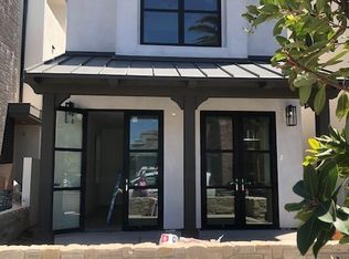 228 2nd St, Huntington Beach, CA 92648
