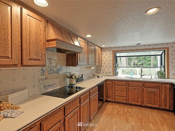 Corian Counters and Sink