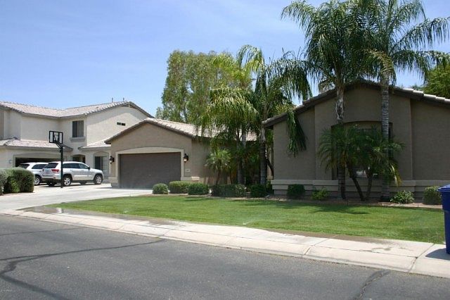 1st image of 2067 W Remington Dr