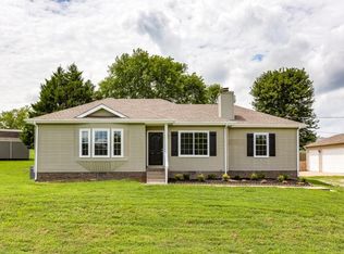 2351 Chester Harris Rd, Woodlawn, TN 37191