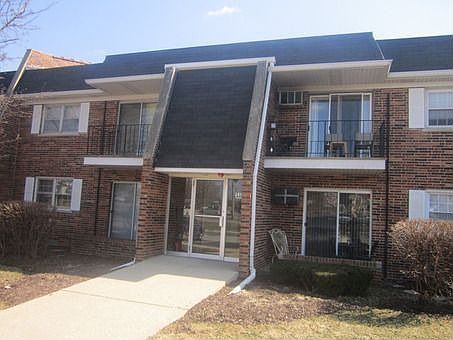 1st image of 2415 Ogden Ave APT 10