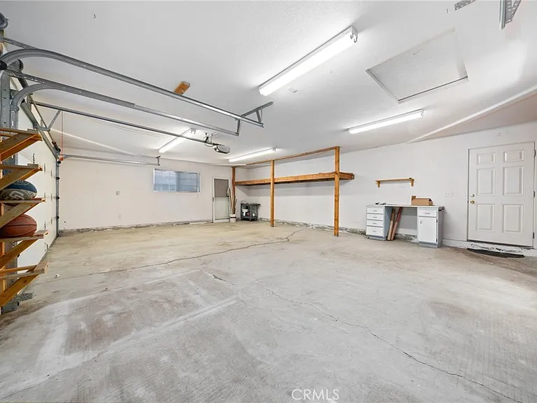 1721 E Ruddock St — Photo 35