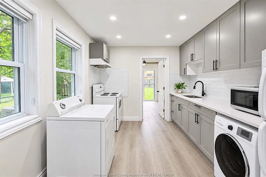 5 bed, $2,000 — Photo 4