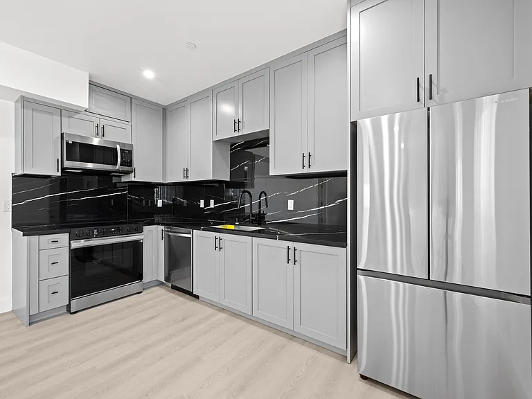 3019 Somerset Dr — Photo 10