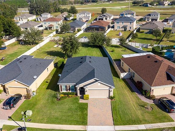 3rd image of 34326 Alicante Ct