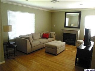 3rd image of 1627 N Grand Oaks Ave