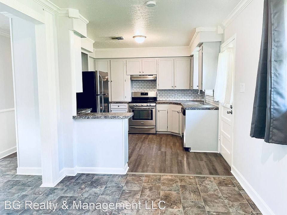 1st image of 109 Birch Hill Dr