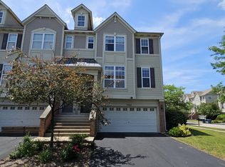 3462 Bradbury Cir, Aurora, IL 60504