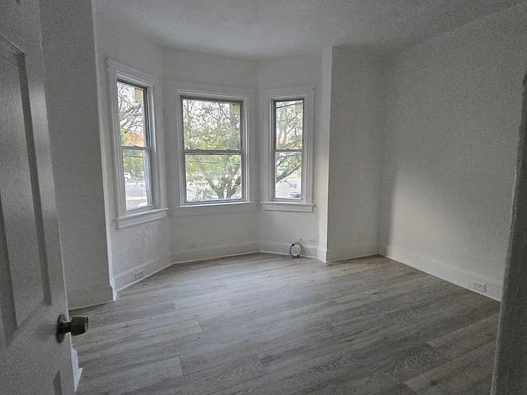 41 Wilkinson Pl — Photo 5