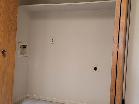 Washer/Dryer Closet at Top of Stairs
