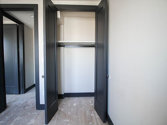3rd image of 1495 Gates Ave