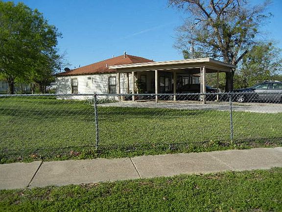 5th image of 914 Stetson Ave