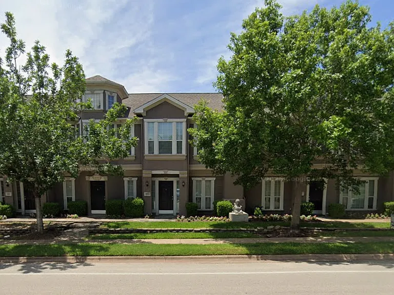 1218 Welsh Ave — Photo 1
