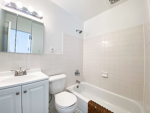 5th image of 113 W 82nd St #3FS