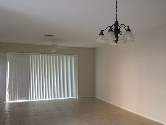 5th image of 2510 Stockton Dr #2510