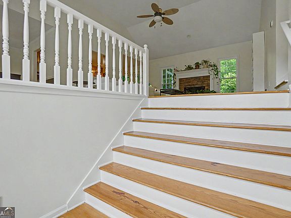 3rd image of 5196 Proctor Landing Rd NW