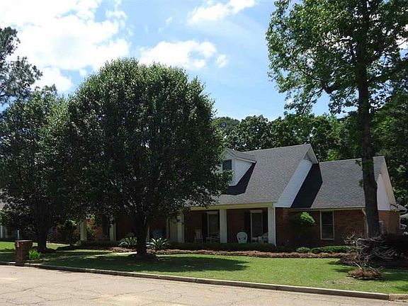3rd image of 125 Fawnwood Dr