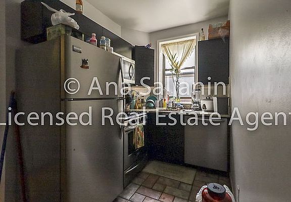 3rd image of 4004 36th Ave APT 2F