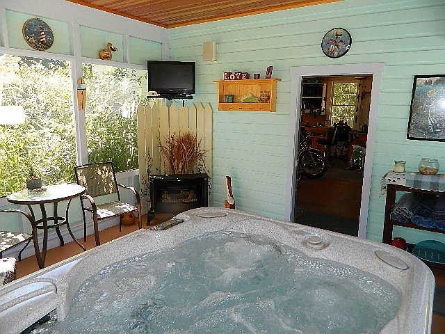 Hot Tub Room