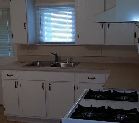 3rd image of 437 Bayard St