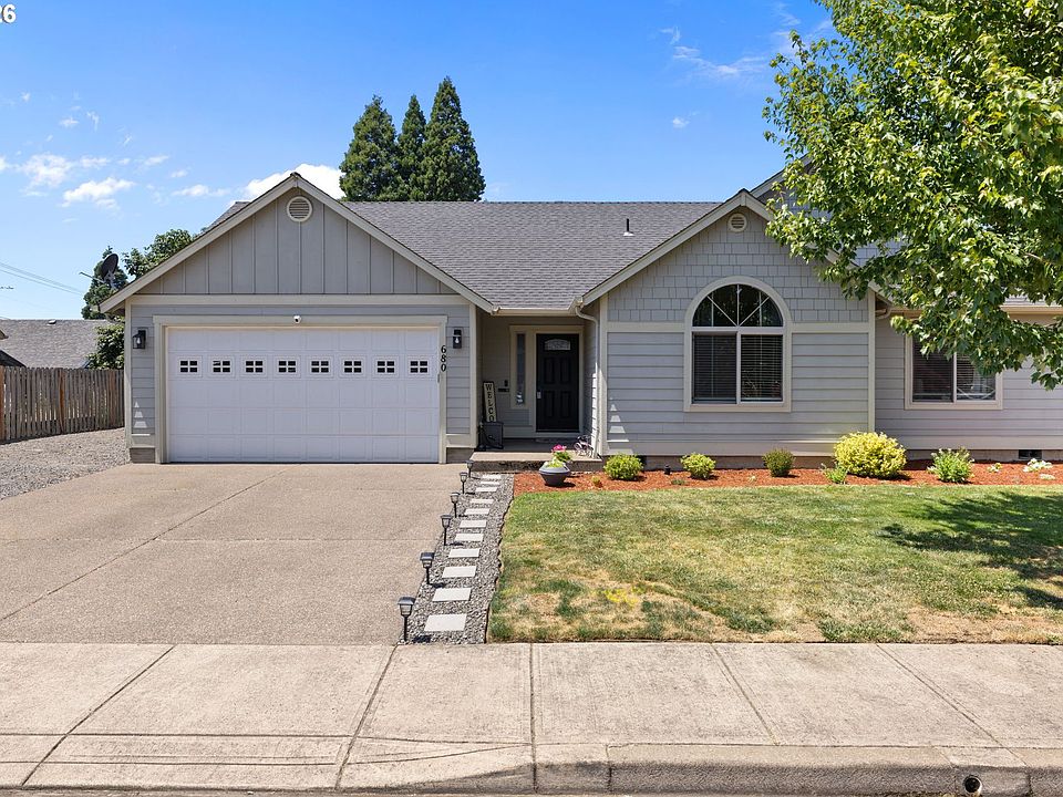 1st image of 680 Andrian Dr