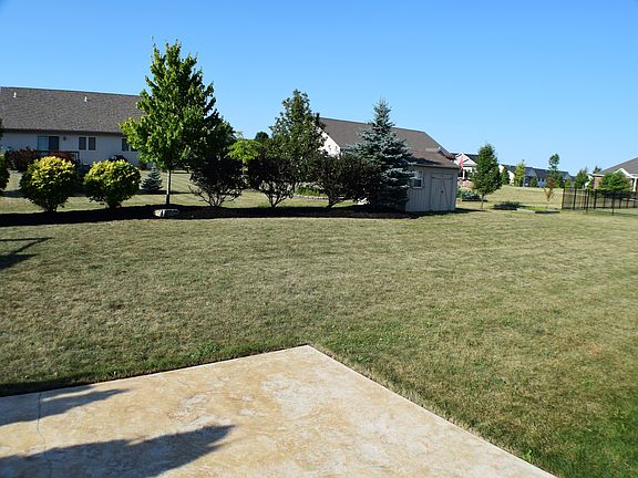 4th image of 1324 White Birch Dr