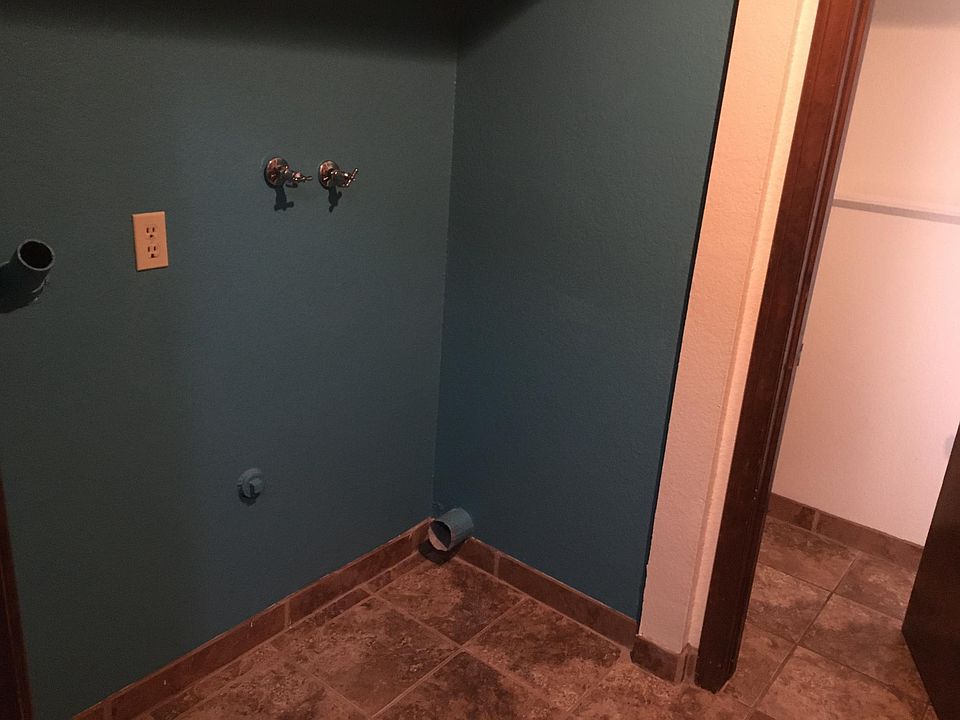 1st image of 4056 W 135th St #C