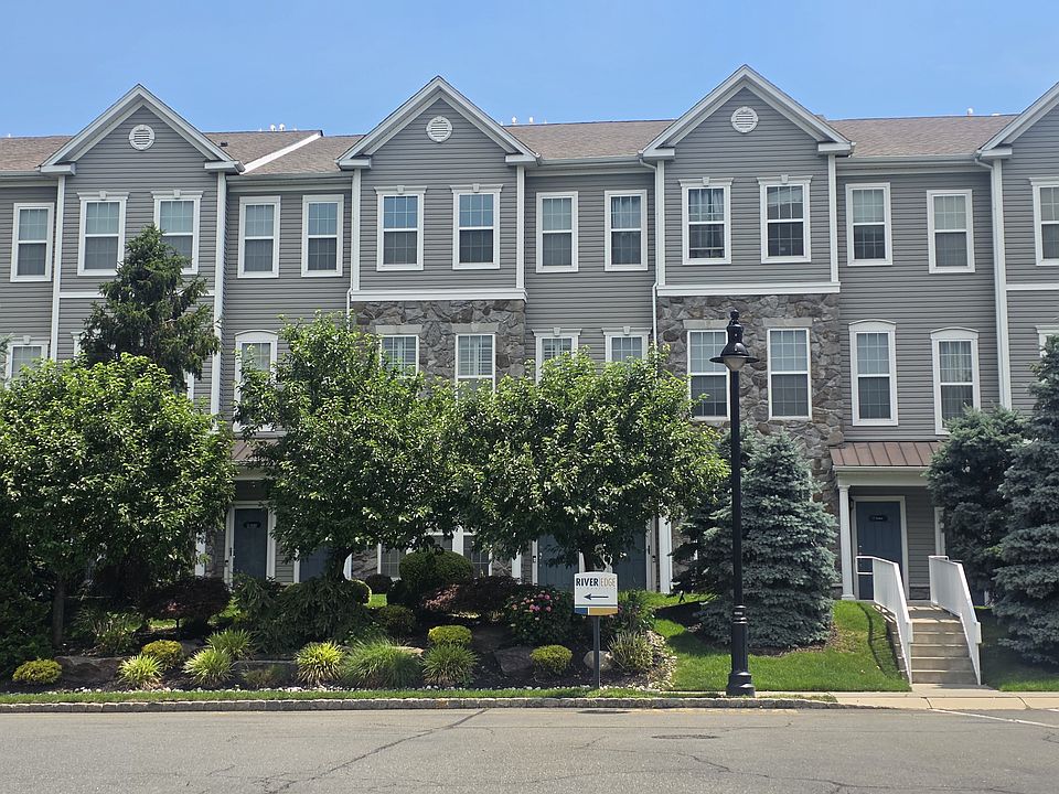 1st image of 10 Iris Ln #10