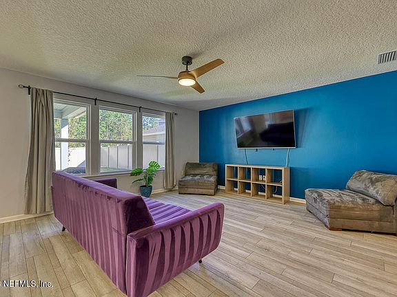 3rd image of 8091 HIND Way