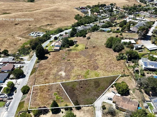 13 Thomas Rd, Watsonville, CA 95076