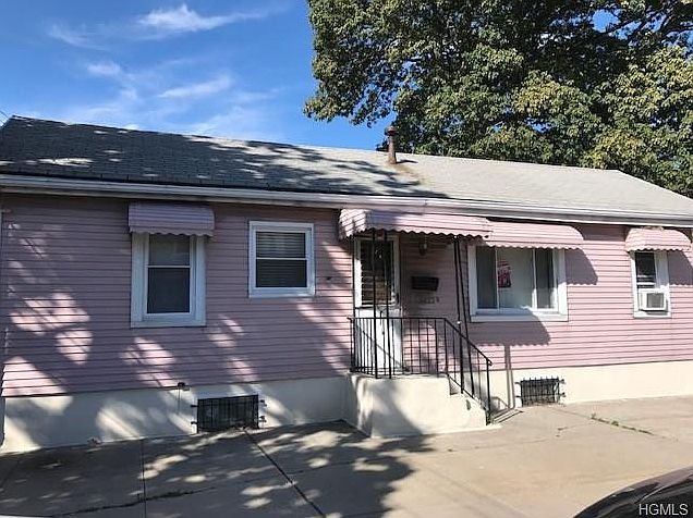 1st image of 3255B Barkley Ave
