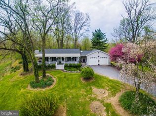 210 Mooredale Rd, Carlisle, PA 17015