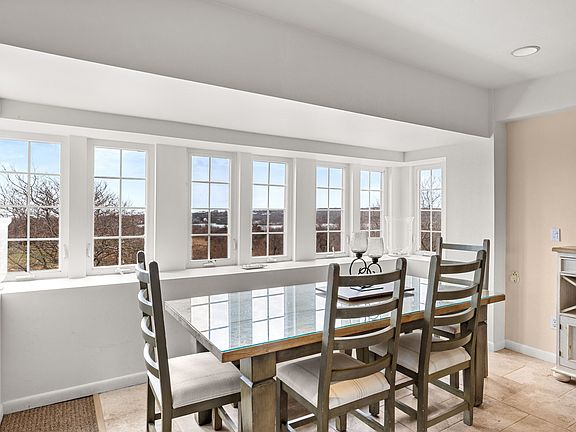 4th image of 236 Edgemere Rd #314