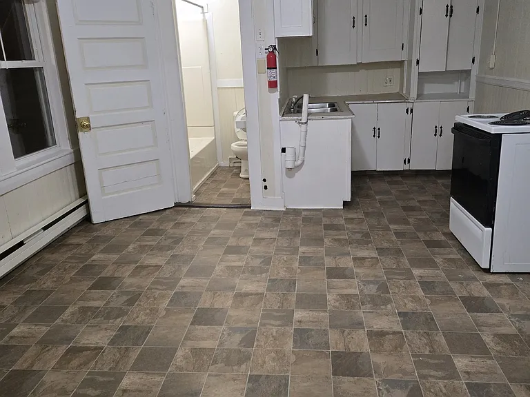 325 Cumberland St — Photo 13