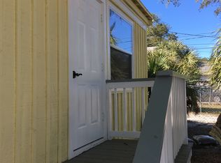 109 Hibiscus St APT 3, Tarpon Springs, FL 34689