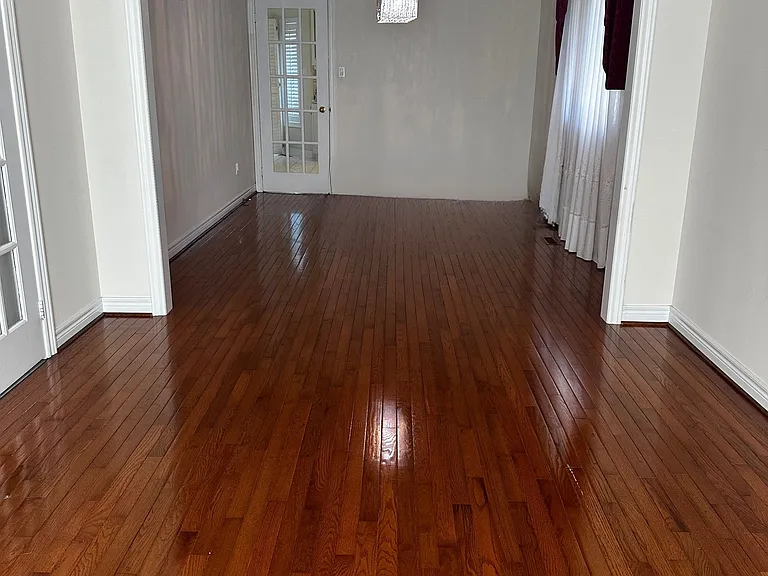 3091 Eden Oak Cres #UPPER — Photo 3