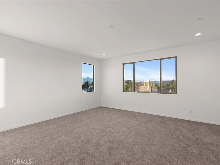 17727 Santa Lucia Ct — Photo 26