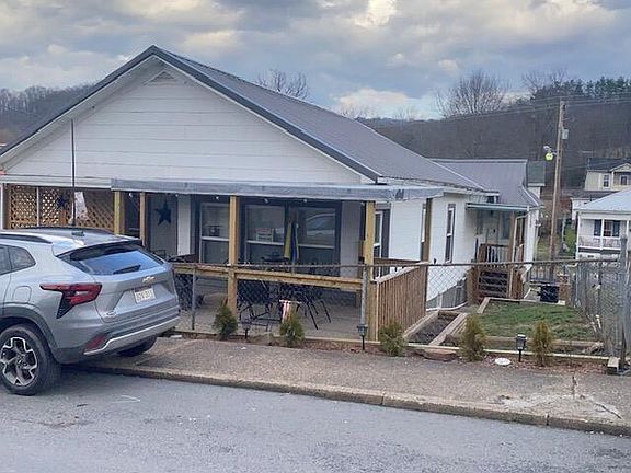 2nd image of 316 Main St