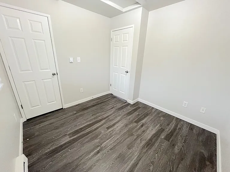 8819 Pacific Ave #B7 — Photo 15