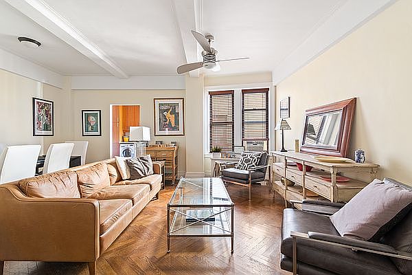 1st image of 220 W 93rd St APT 13C