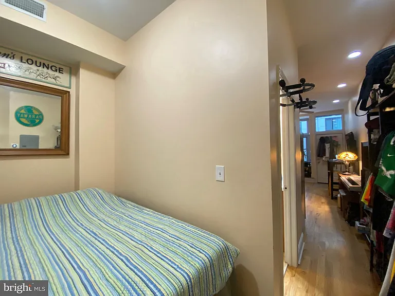 1214 N 5th St #1F — Photo 11