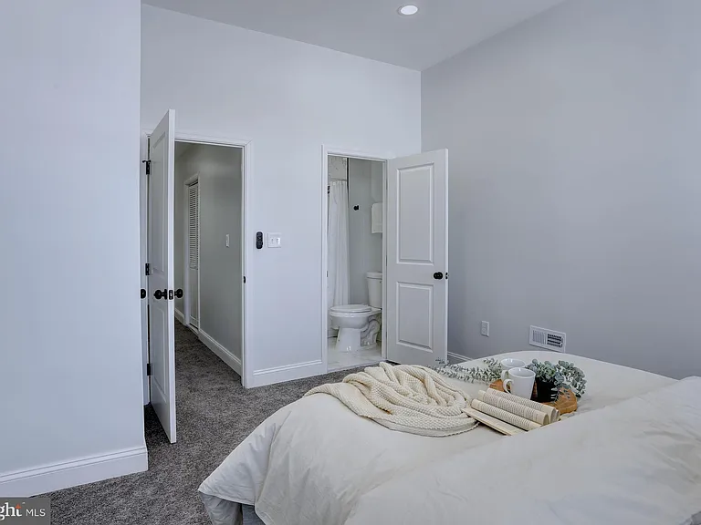 1729 Braddish Ave — Photo 21