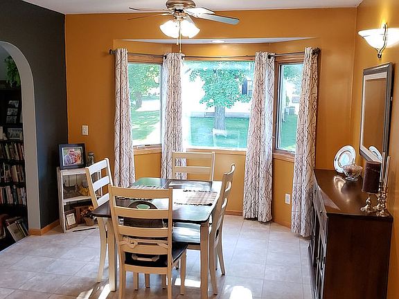 Dining area with bay window