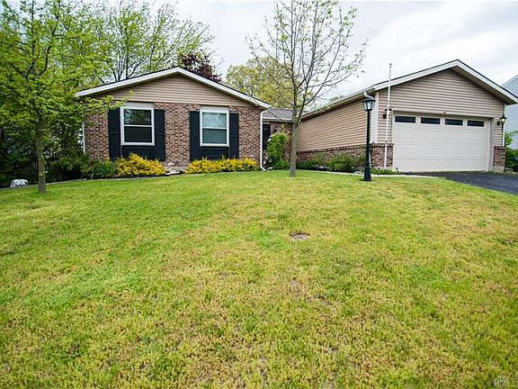3rd image of 6001 Pine Glen Ln